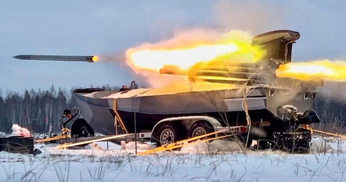 Украински военни инженери монтираха установка за изстрелване на 122-мм реактивни