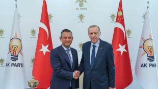 Турският президент Реджеп Тайип Ердоган разговаря днес с лидера на