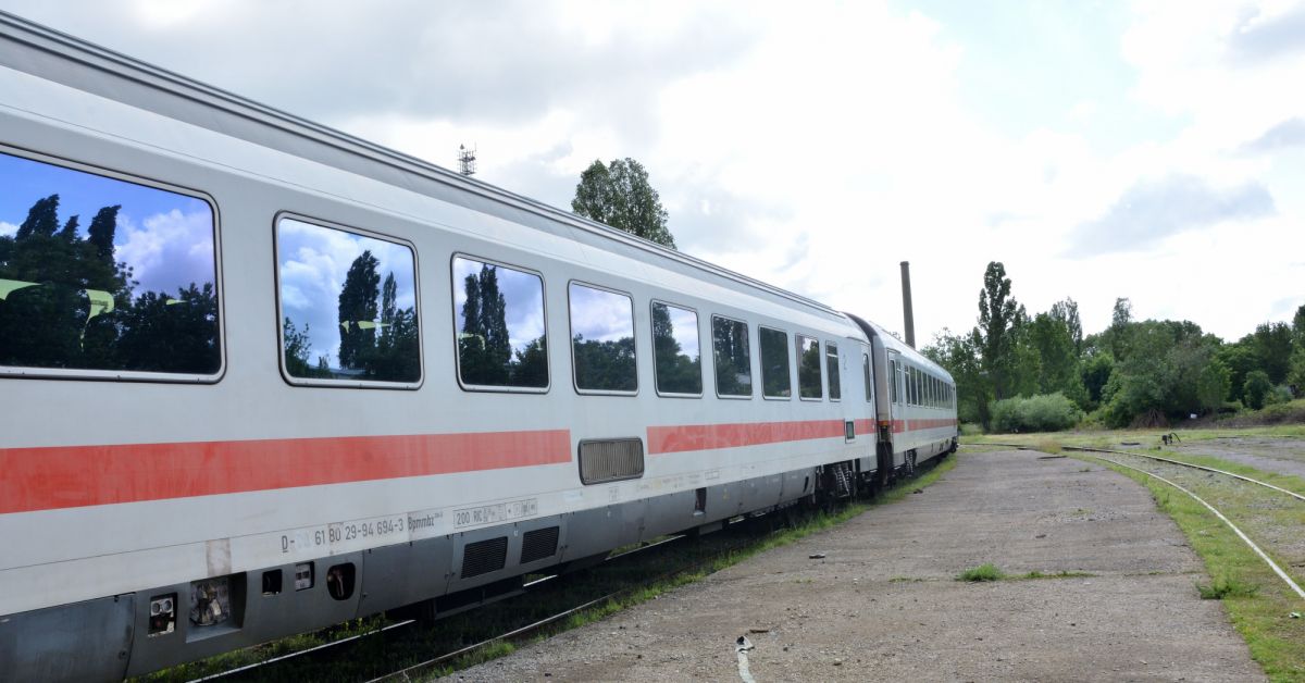 Очакваме още 57Първите 19 модернизирани пътнически вагона, които БДЖ купи