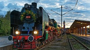 Влак с парен локомотив ще пътува до Казанлък за Празника на розата