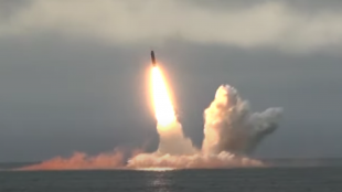 Русия постави на бойно дежурство междуконтиненталната балистична ракета „Булава“ (ВИДЕО)