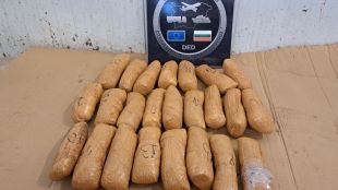 Откриха над 6 кг хероин в автомобил на "Капитан Андреево" (СНИМКИ/ВИДЕО)
