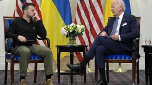 Извини се за временното спиране на помощта от САЩУкраинският президент