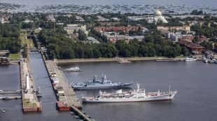 Русия извършва шпионаж в Северно море с цивилни плавателни съдове