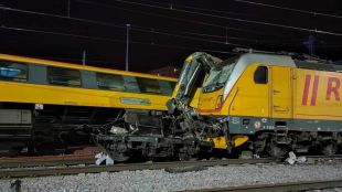 Влакова катастрофа в Чехия уби четирима, над 20 бяха ранени (ВИДЕО)