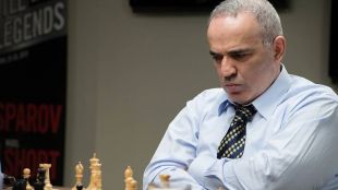 Москва заплаши със съд шампиона по шах Гари Каспаров