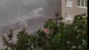 Силна буря премина през района на Ботевград Градушка с големина