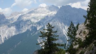 Тялото на български турист изчезнал в района на върха Йезерце
