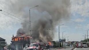 Изгоряха последните бараки на цирковата площадка във Варна