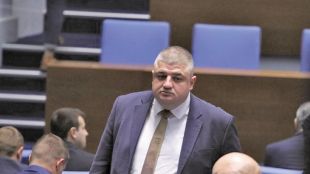 Асен Василев стана заместник на Байрам Байрам в бюджетната комисия
