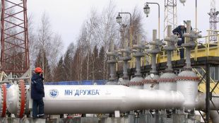Украйна блокира доставките на руски петрол за Унгария