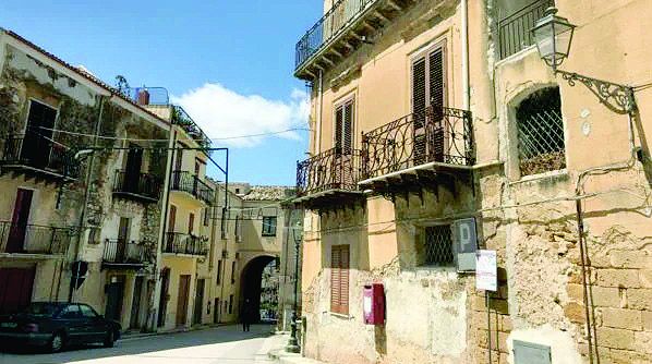 В Сицилия продават на търг домове с начална цена 3 евро - Труд