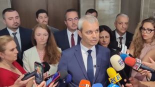 Лидерът на Възраждане Костадин Костадинов призова за коалиция от типа