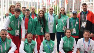 Румен Радев и Стефка Костадинова окуражиха българските спортисти в олимпийското село