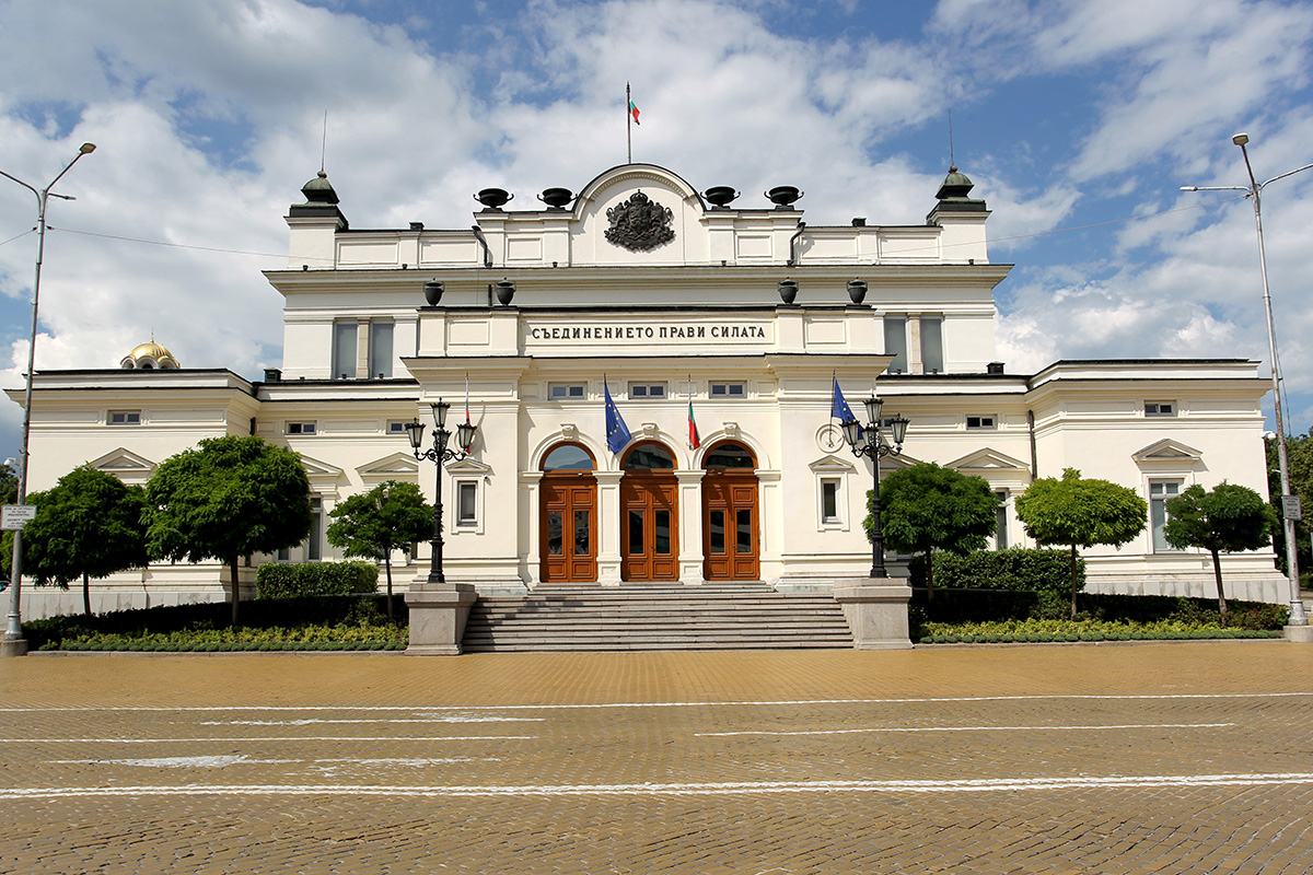 Парламентът облекчи гласуването за промените в Закона за здравето