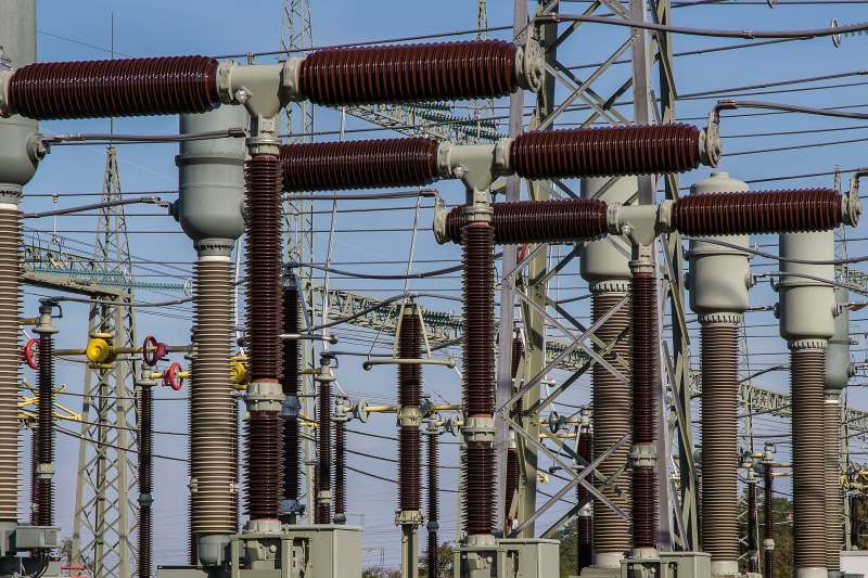 Токов удар спря електрозахранването на 10 квартала в София