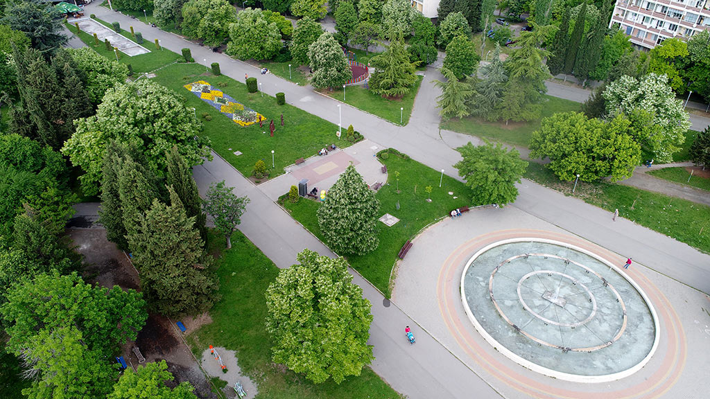 Спортуващи хора и бременни жени могат да посещават паркове в Стара Загора, но в различни часове