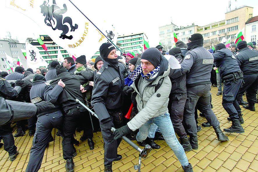 Алгоритъм на протеста като такъв