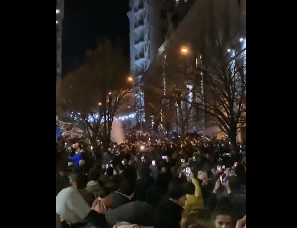 Втора вечер протести в Тбилиси, сблъсъци между полиция и протестиращи (ВИДЕО)