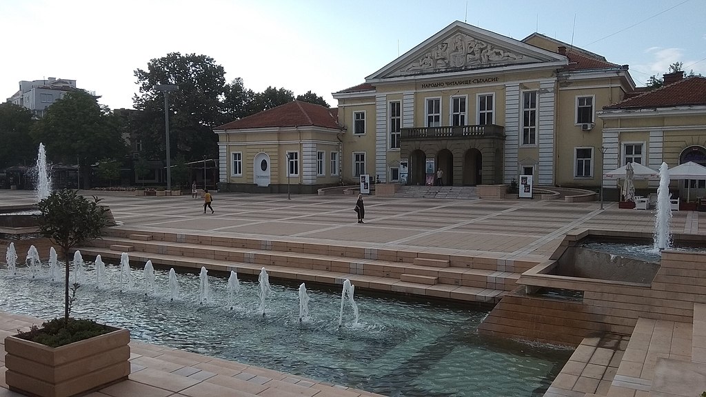 В рамките на три години в Ямбол: Млади семейства без данък за жилище и автомобил