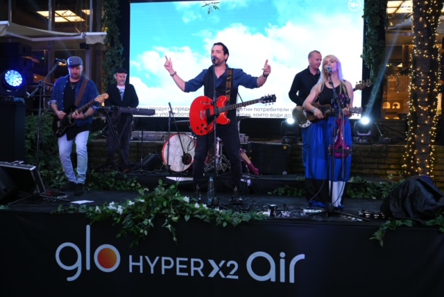 Бляскава лятна премиера на най-новия модел на устройството glo™ HYPER X2 AIR