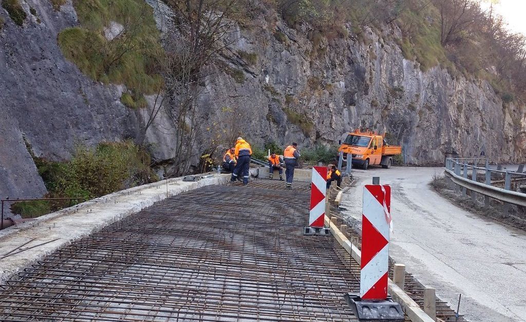 Спират всички пътни ремонти през септември