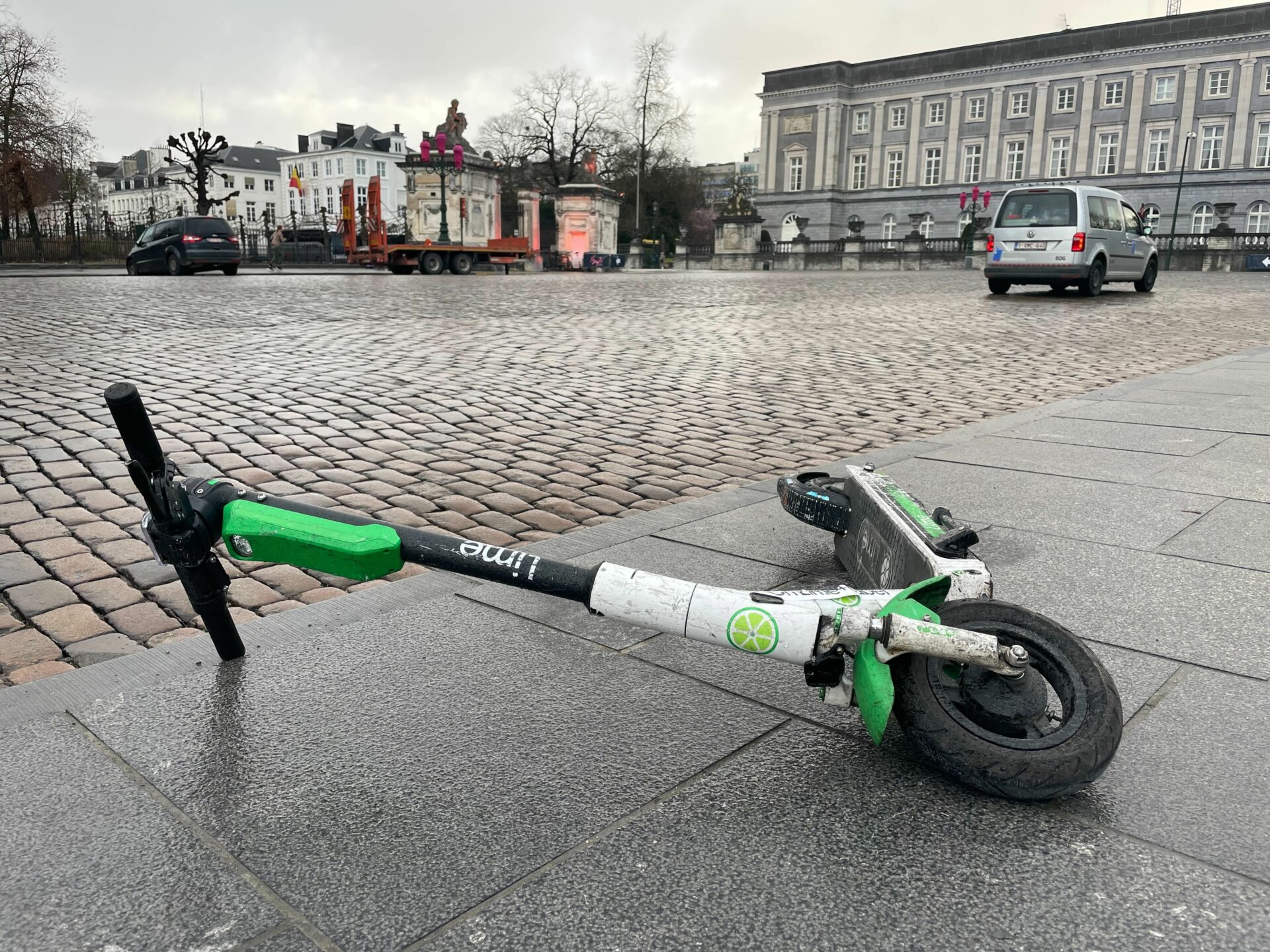 Новите правила за движение на електрическите тротинетки в София вече са в сила