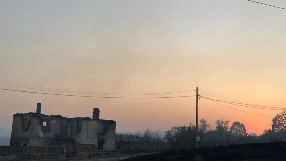 Почти всички фронтове на пожара край село Воден са локализирани