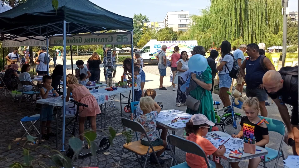 Продължава кампанията „Зелени библиотеки в парковете на София“