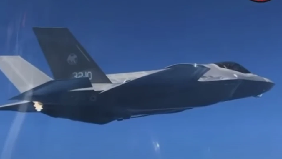 Military Watch: Неизвестен руски изтребител провокира италиански F-35 над Балтийско море (ВИДЕО)