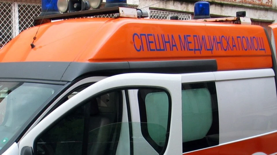 Незрящ мъж падна от 2 метра височина в Благоевград