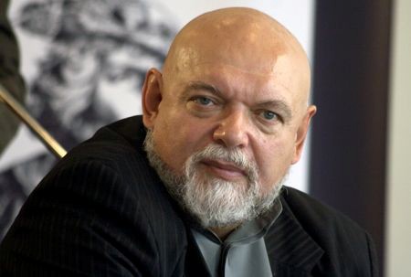 Ислямски политолог вещае пуч, Медведев сядал в Кремъл и давал заден за Донбас