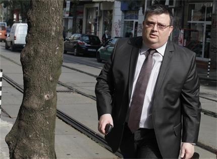 Цацаров ще спира за 3 дни сделки, които са в ущърб на държавата