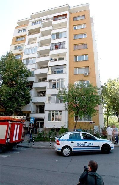 400 бона кръвнина заради асансьора ковчег