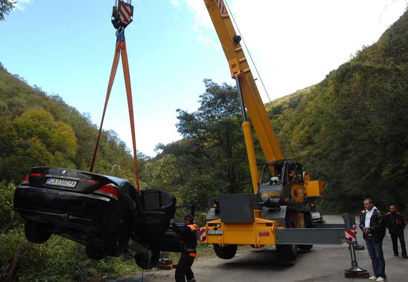 Спор за онлайн автозастраховането