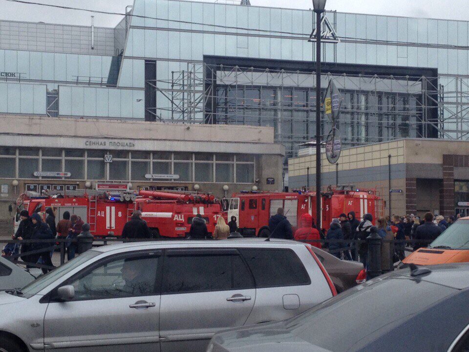 10 загинали и 50 ранени при експлозията в метрото в Санкт Петербург (ВИДЕО)