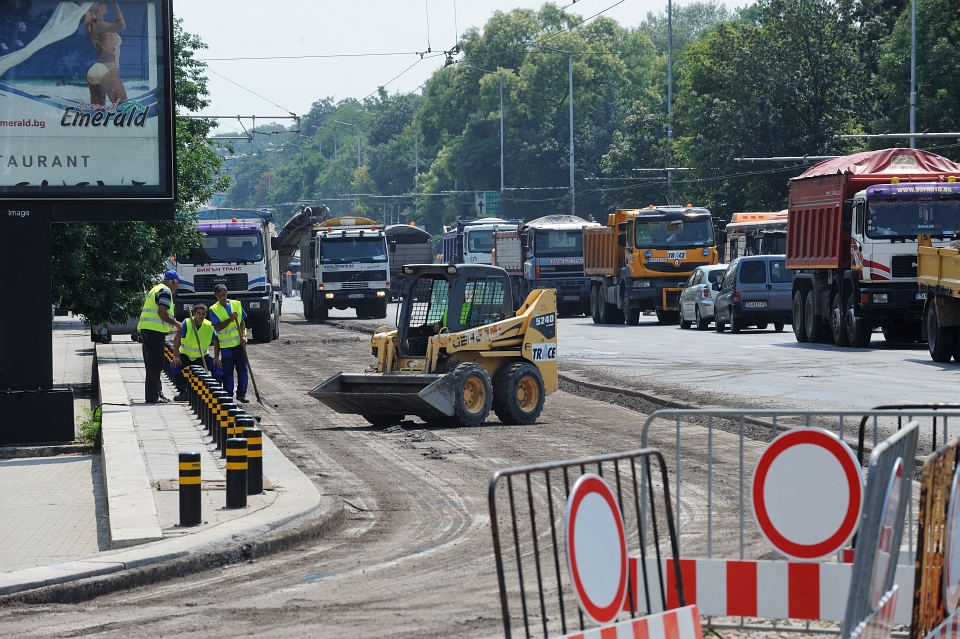 Вижте как започна ремонтът на Орлов мост (СНИМКИ)