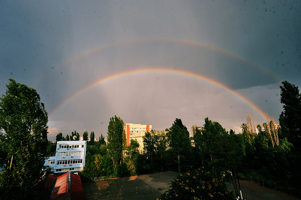 Двойна дъга над София