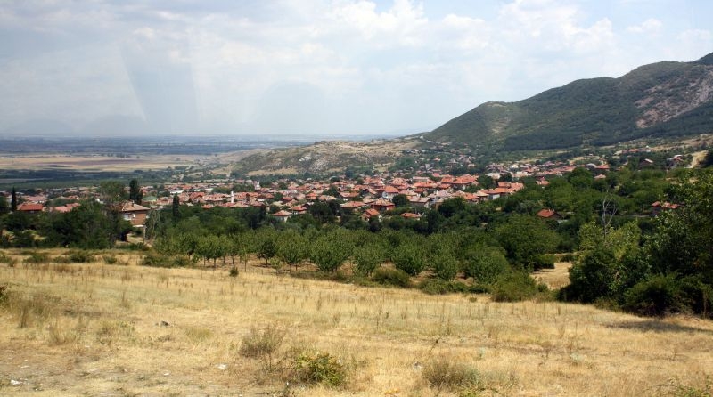 Доброволци и огнеборци спасиха гората над Куклен и Брестник