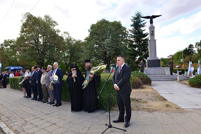 Сливен почете Деня на независимостта с поклонение пред паметника на Седми конен полк