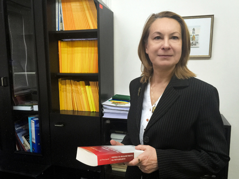 Проф. Ирена Илиева, и.д. директор на Института за държавата и правото, пред „Труд“: Бавното правосъдие намалява доверието