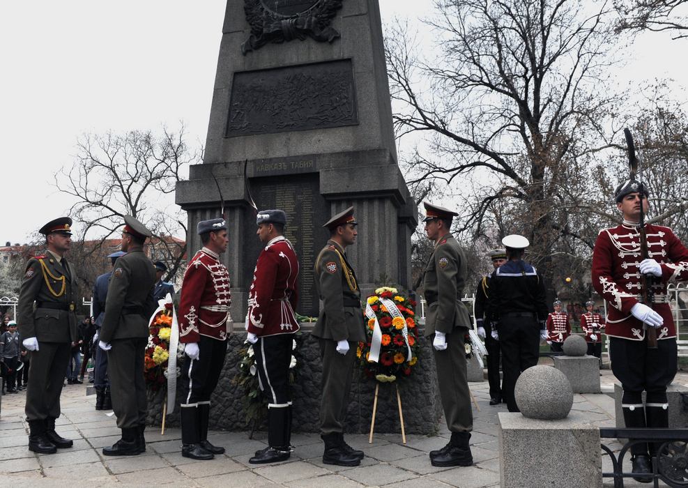 Възпоменание пред Паметника на Одринската епопея в Деня на Тракия (СНИМКИ)