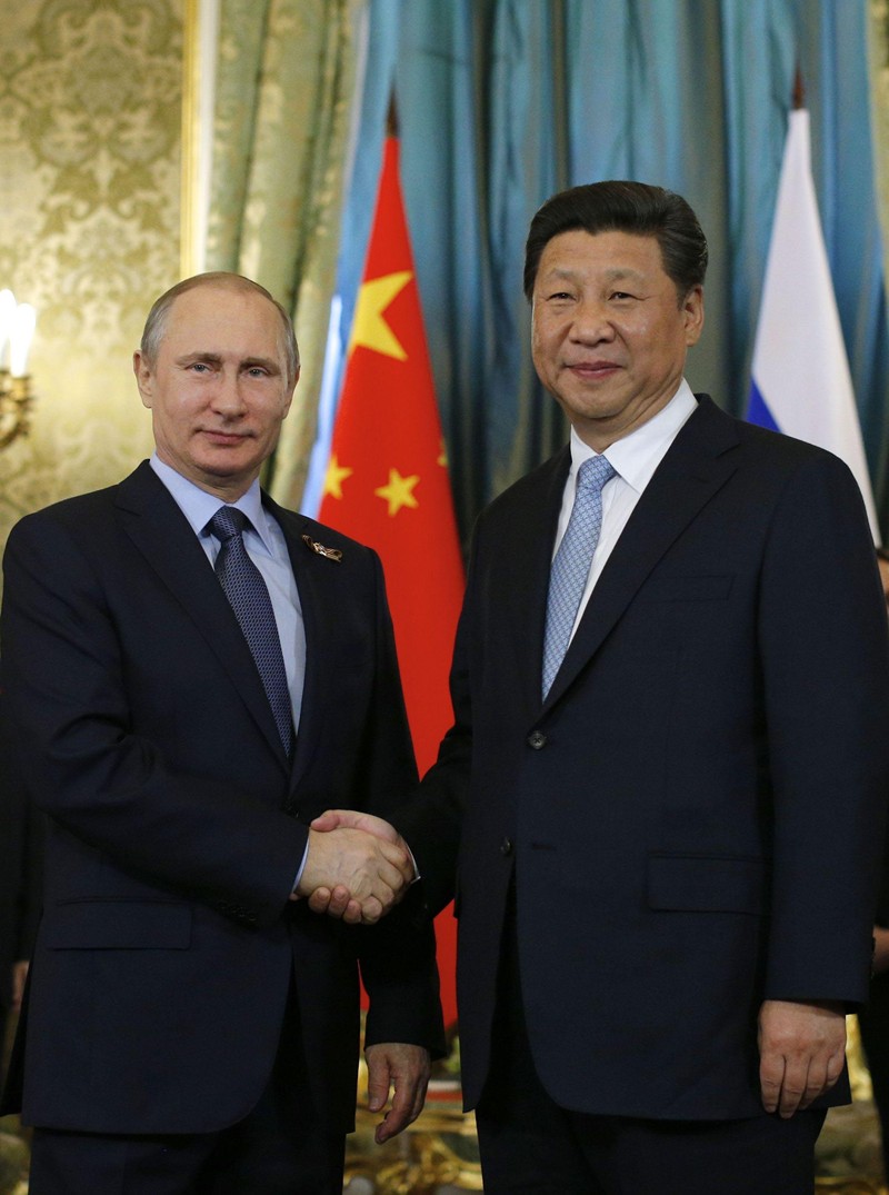 Си при Путин с проекти за милиарди