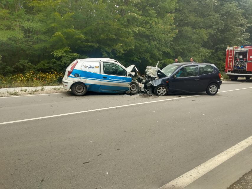 Загинала жена и двама ранени при катастрофа в Разградско