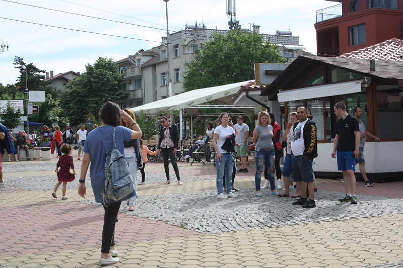 В Лозенец искат главната да стане пешеходна зона с маси