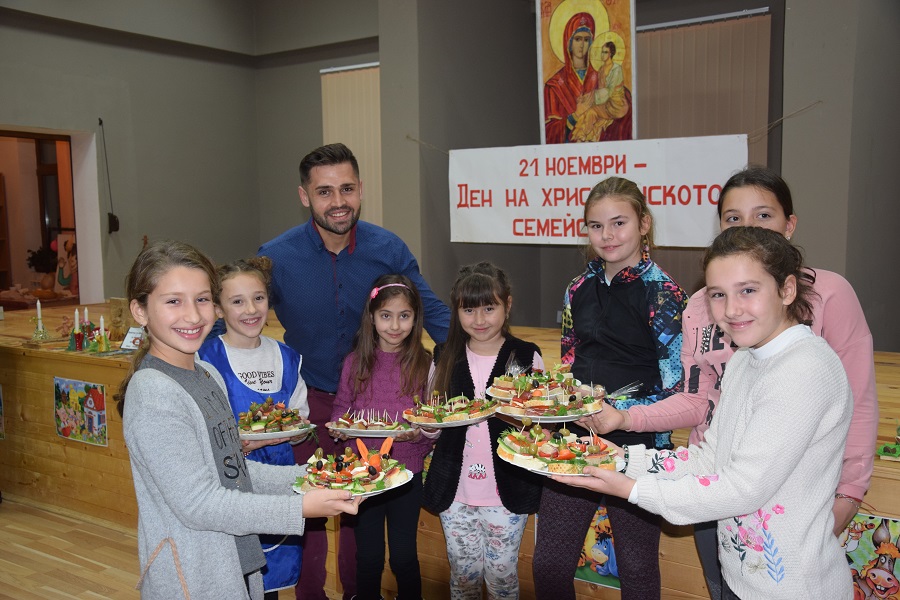 Организираха кулинарна надпревара за Деня на християнското семейство в Елена