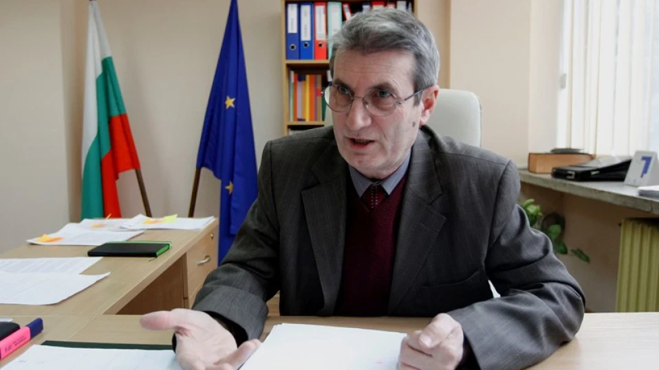 Доц. Христо Хинков: Българинът се страхува да не настине и да не се мине