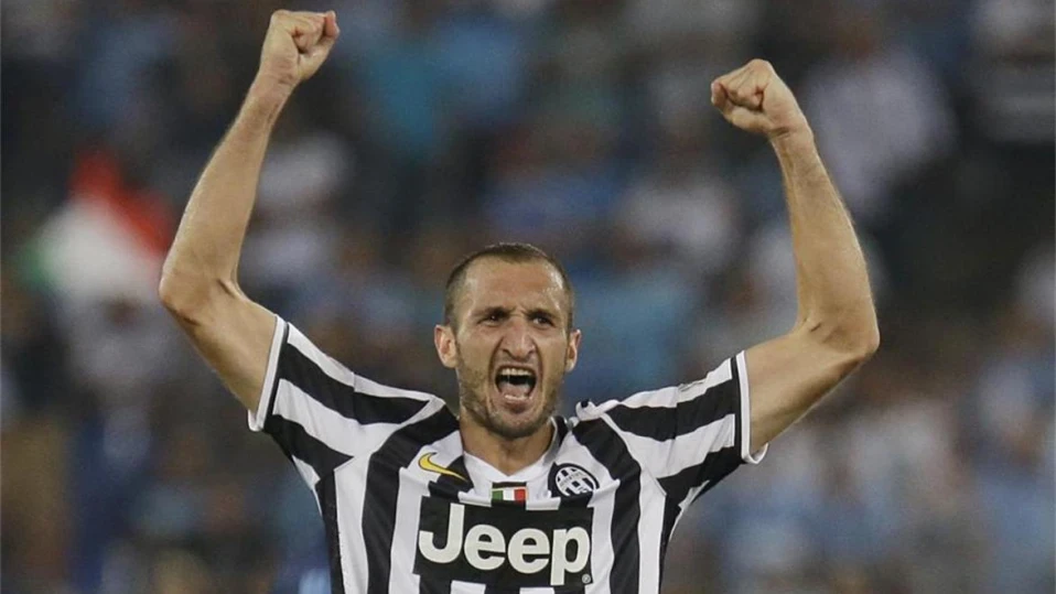 &quot;Ювентус&quot; прекъсна 13-годишна черна серия в Неапол