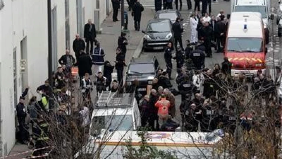 Румънско издание: Оръжията, използвани при атаките в Париж, може да са произведени в България