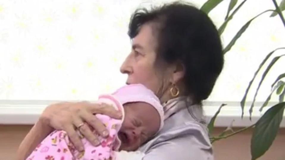 60-годишна рускиня роди момиченце